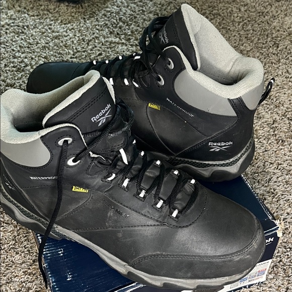 Men's Waterproof Athletic Work Boot - Black with Grey Trim - Picture 2 of 3